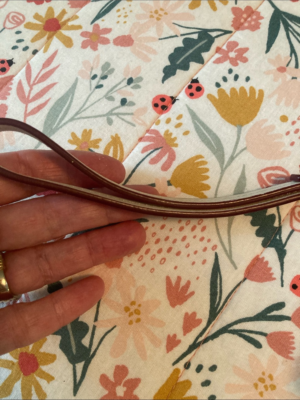 Coach Ivory Patent Leather Wristlet Wallet perfect for Falπ¦βπ₯π¦βπ₯πππ»π»ππ - Picture 10 of 10